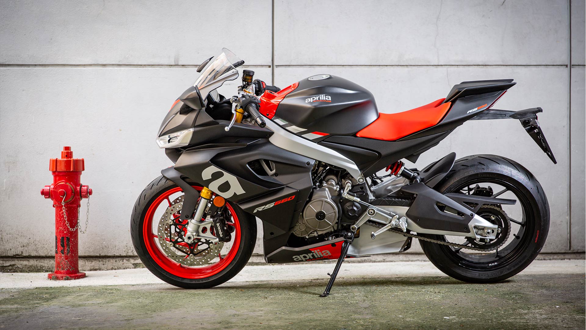 Aprilia RS 660 Red or Black