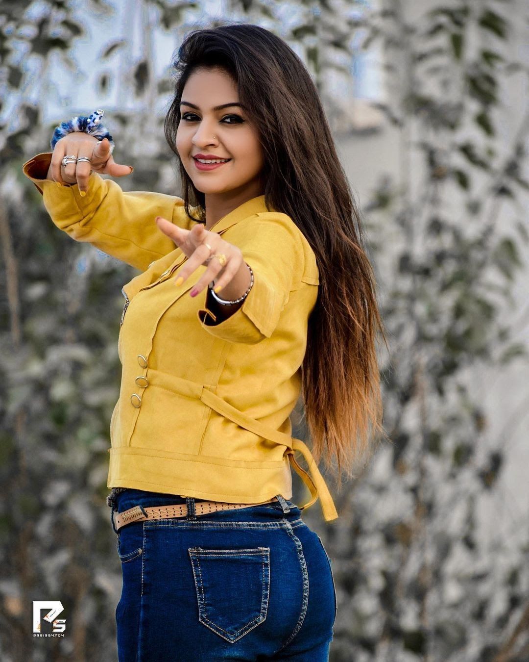 Chollywood actress Anikriti chouhan Hot insta pics you must watch Chollywood actress Anikriti chouhan Hot insta pics you must watch