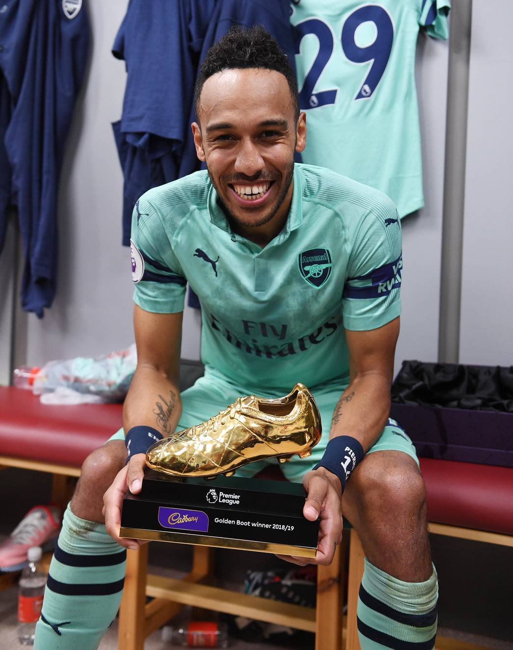 Picture: Auba poses with Golden Boot
