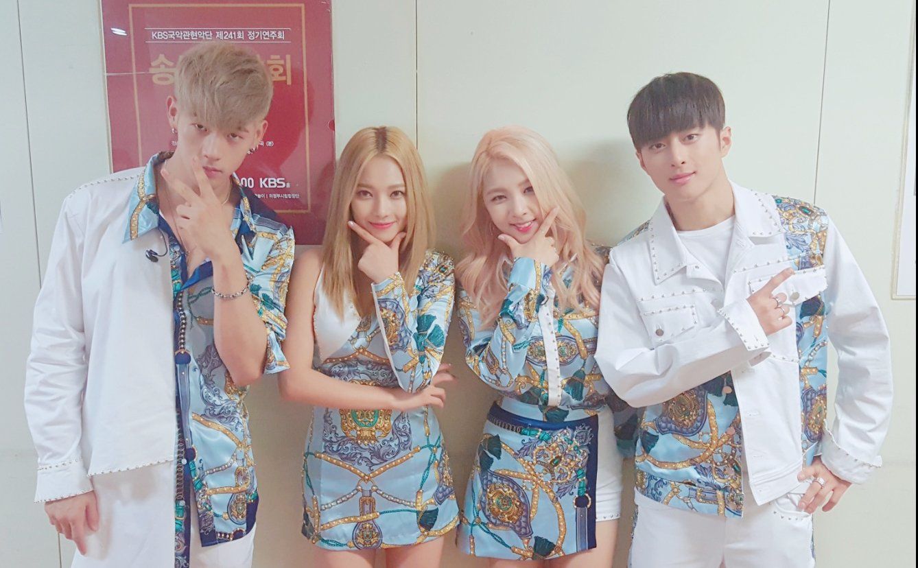 Hola Hola.A.R.D KPOP Image Board