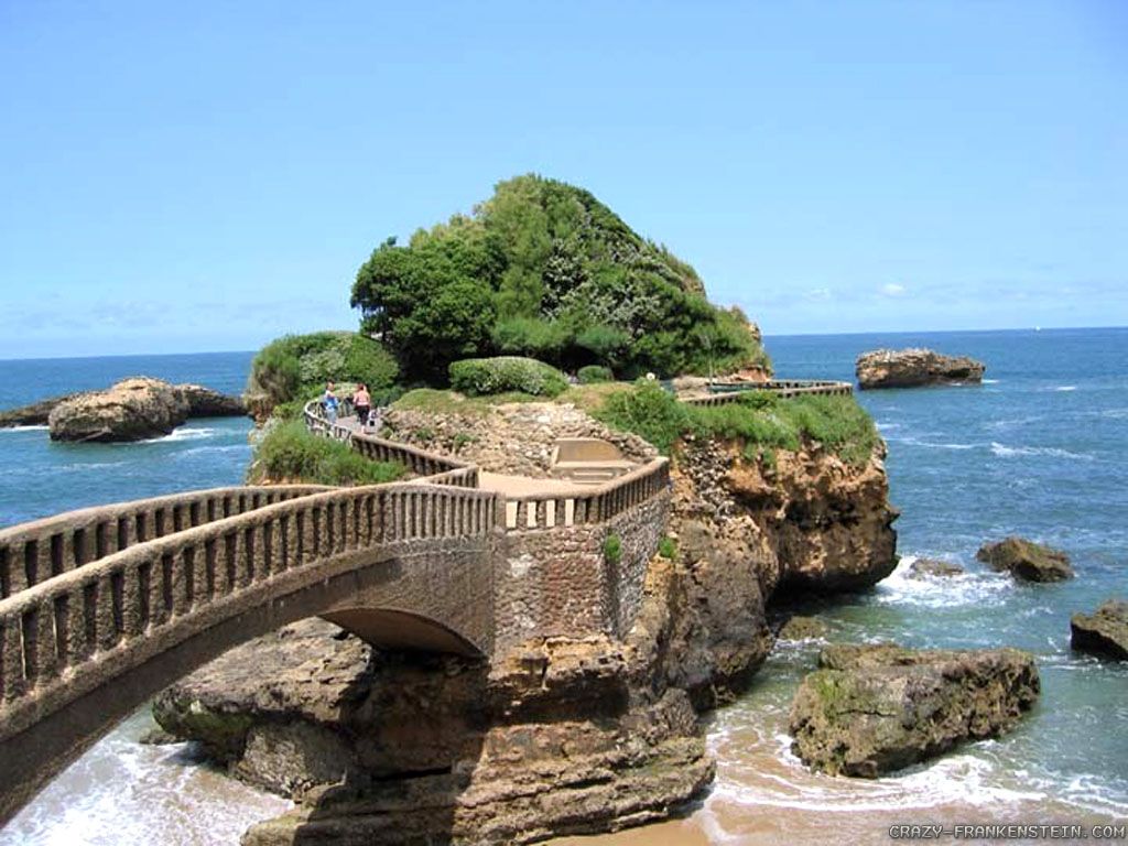 Summer in France wallpaper