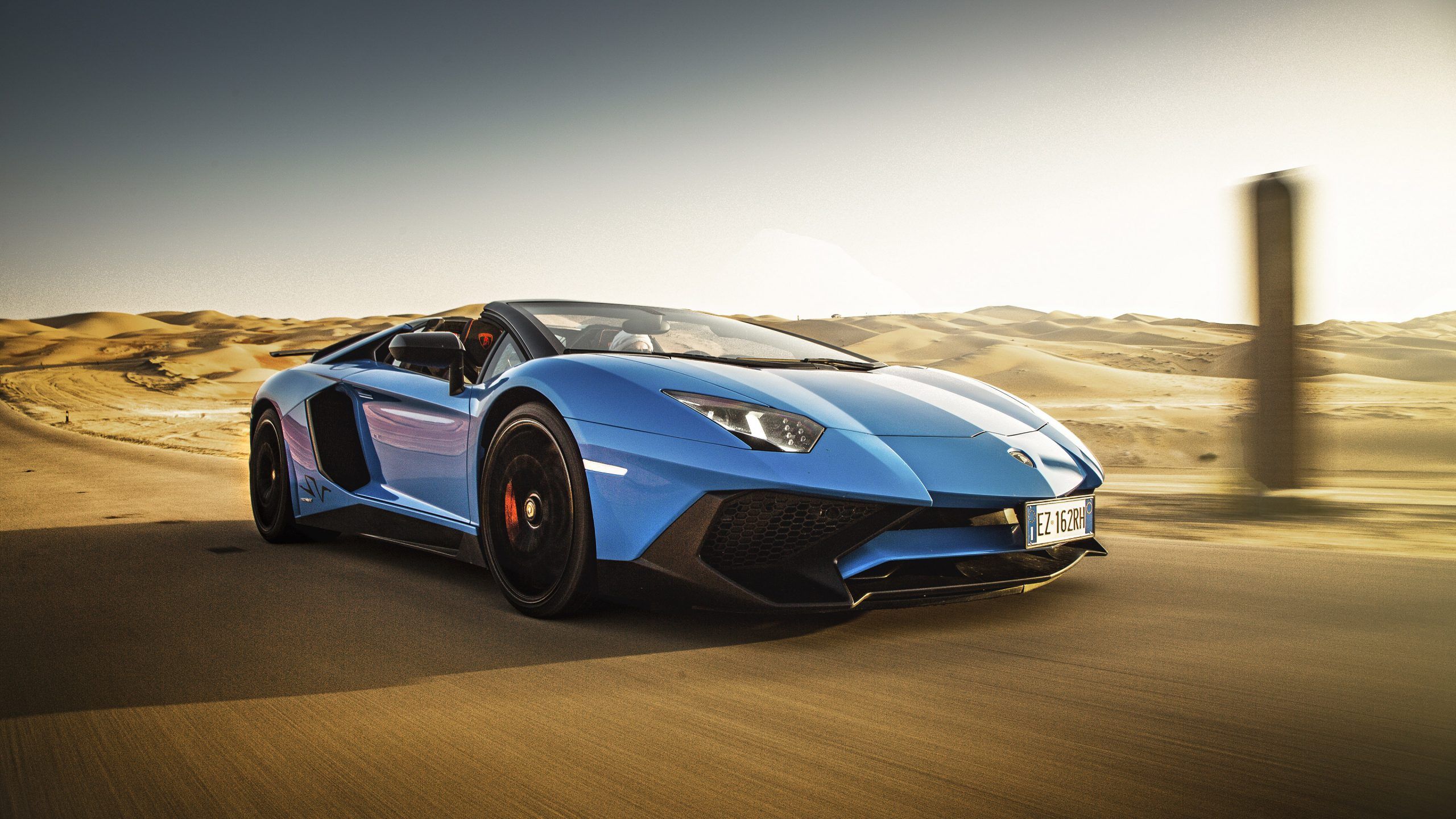 Lamborghini Aventador LP 750 4 Superveloce Roadster Wallpaper