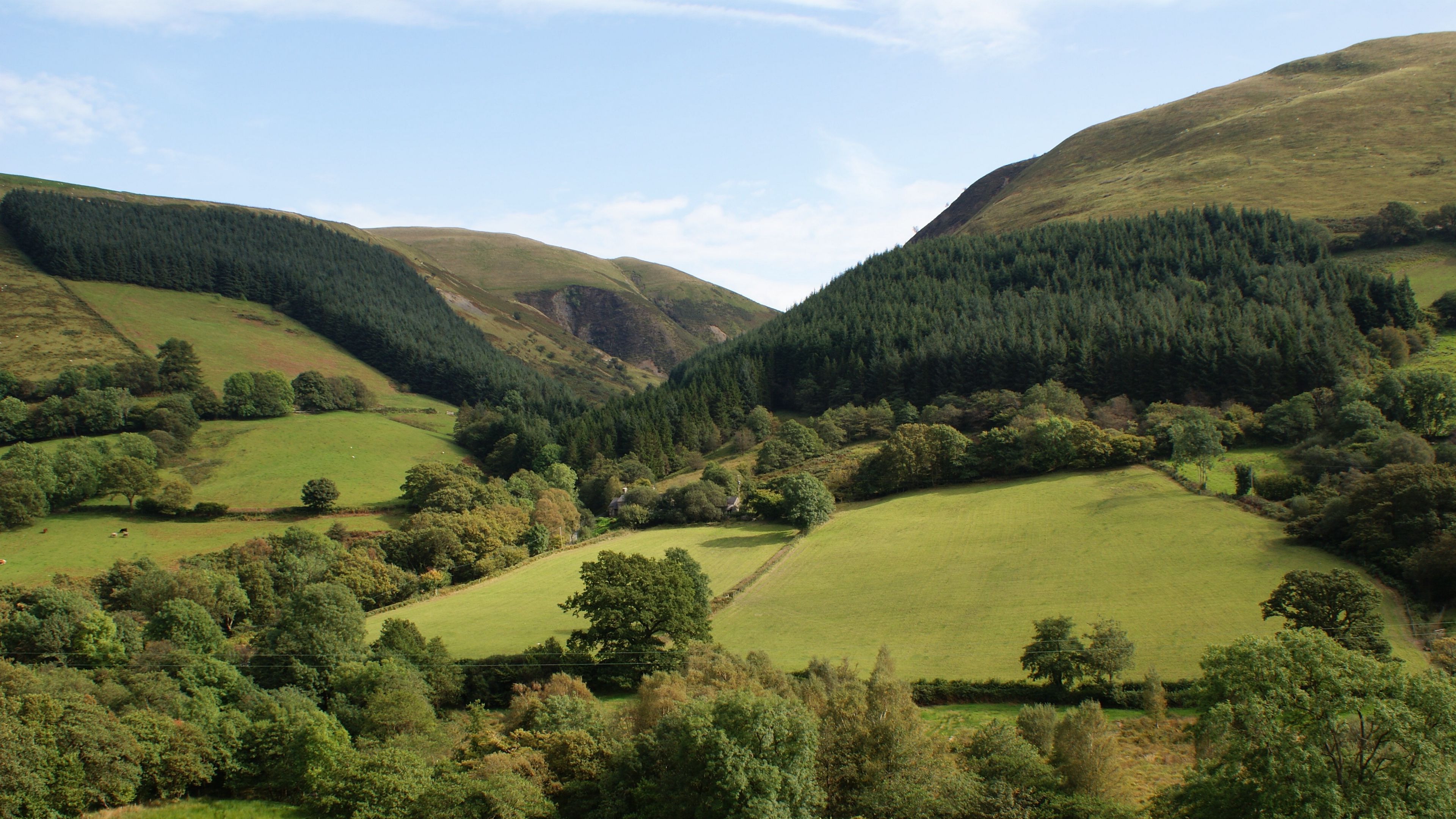 Download wallpaper 3840x2160 wales, britain, landscape, valley, hill 4k uhd 16:9 HD background