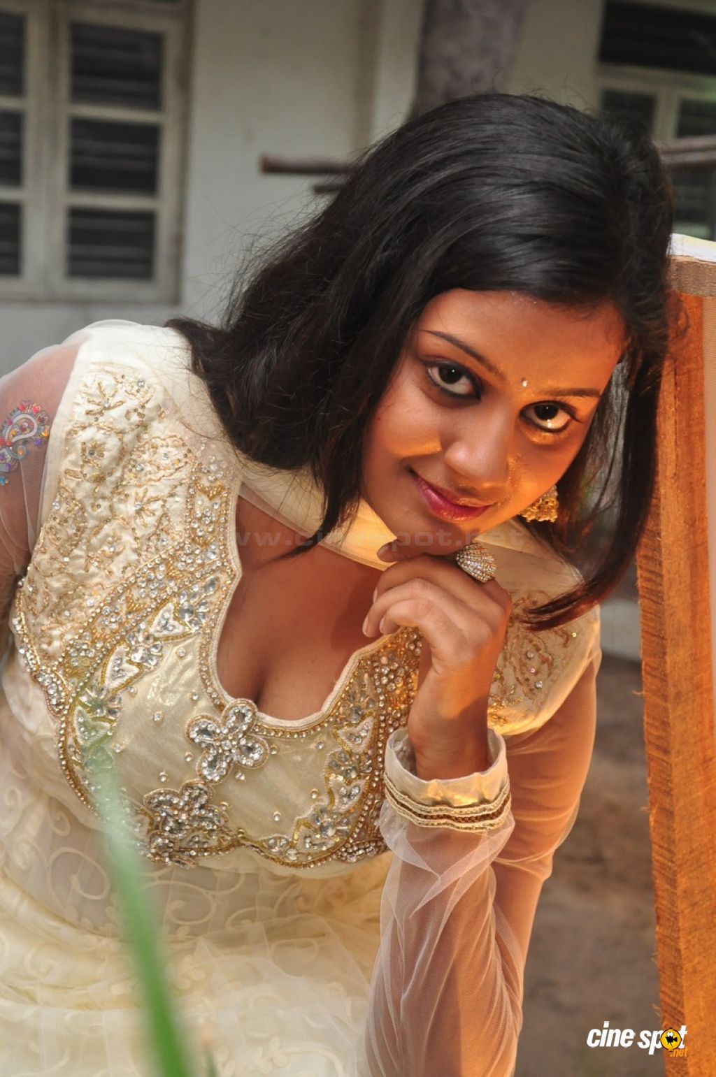 Samyuktha Varma Indian Actress very hot and beautiful pics. Free Wallpaper, Wallpaper PC