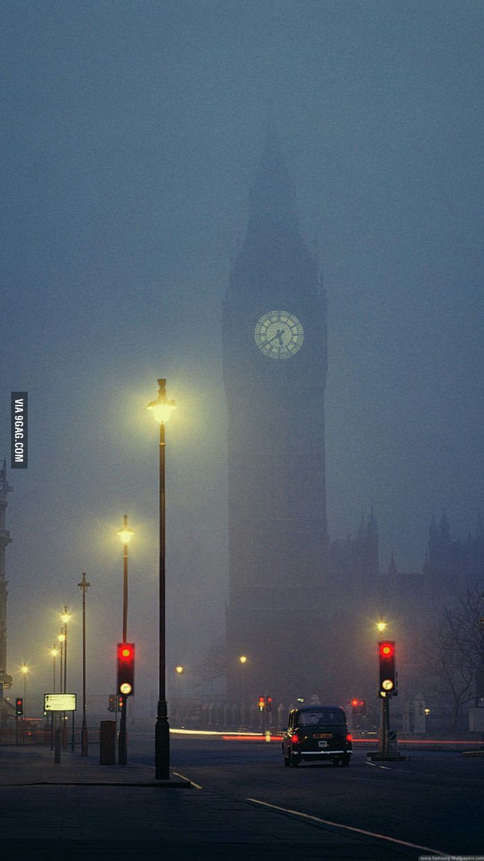 You guys like foggy nights?. London wallpaper, City aesthetic, London england