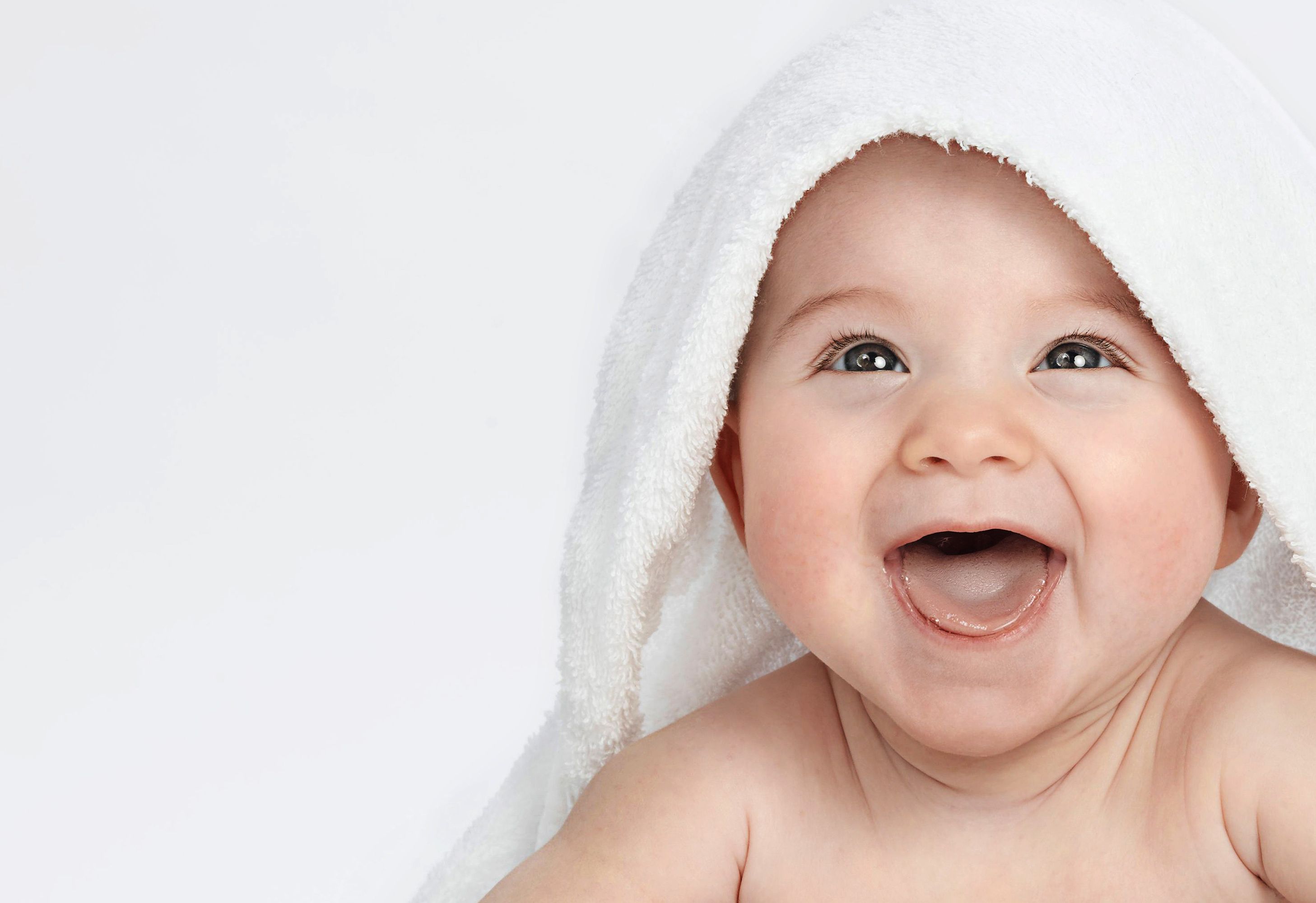 funny and laugh: photo of babies laughing