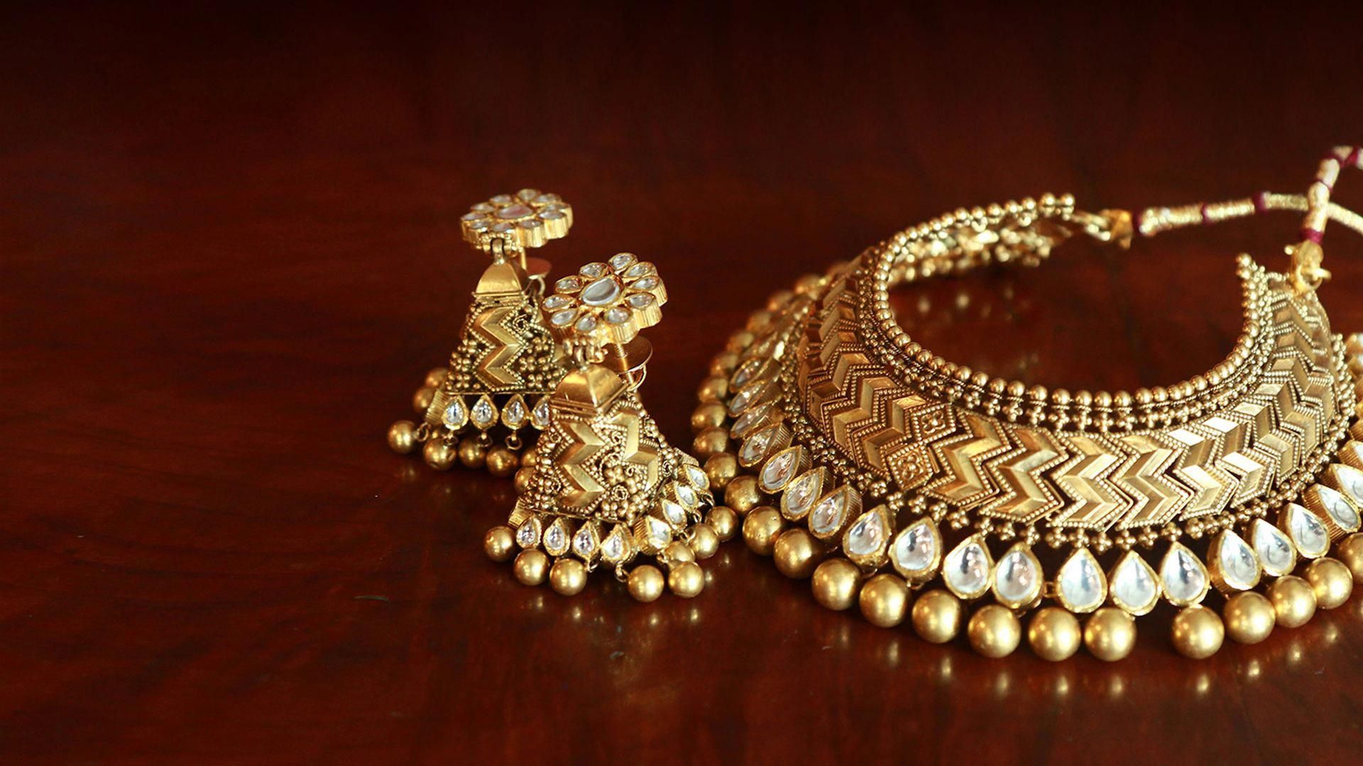 Native American Jewelry id:8713982051 #CartierJewelry. Bridal jewelry, Gold jewellery wallpaper, Gold jewelry