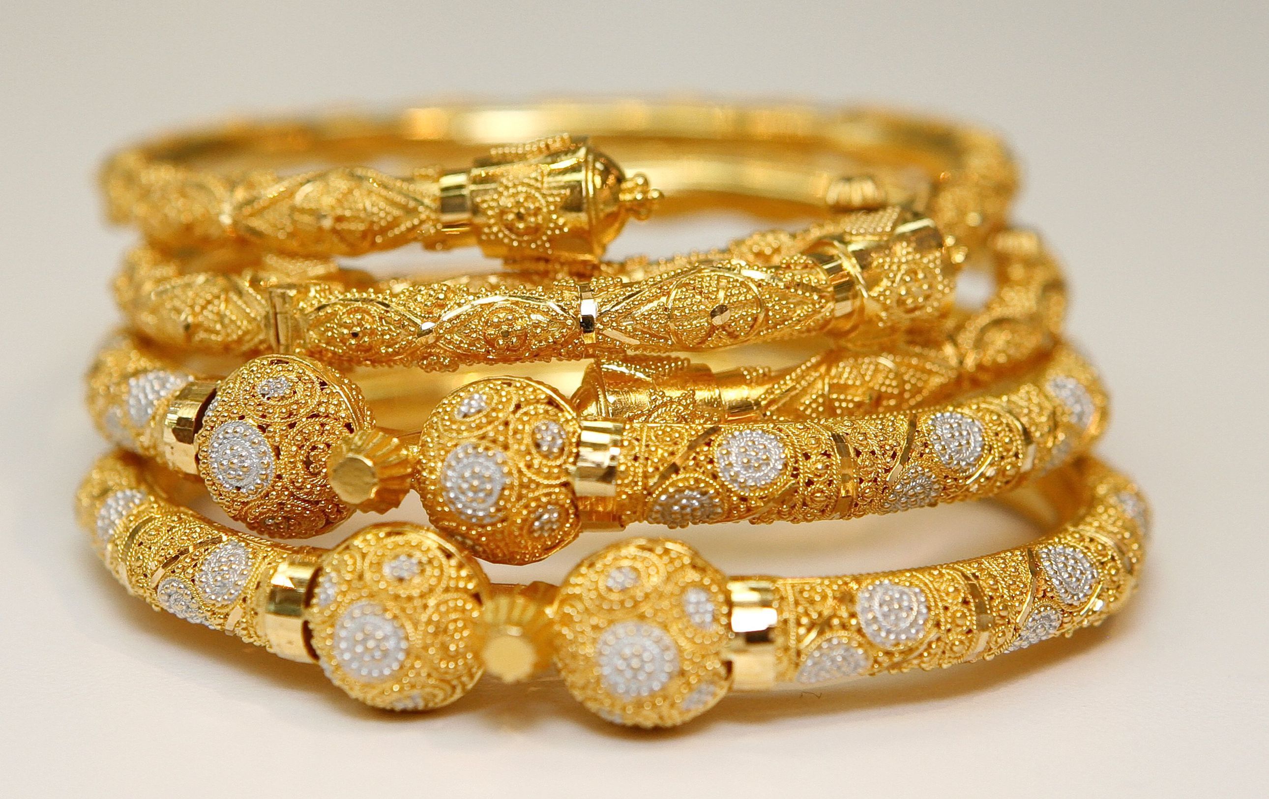 Gold Jewelry ideas. gold jewelry, jewelry, jewelry design