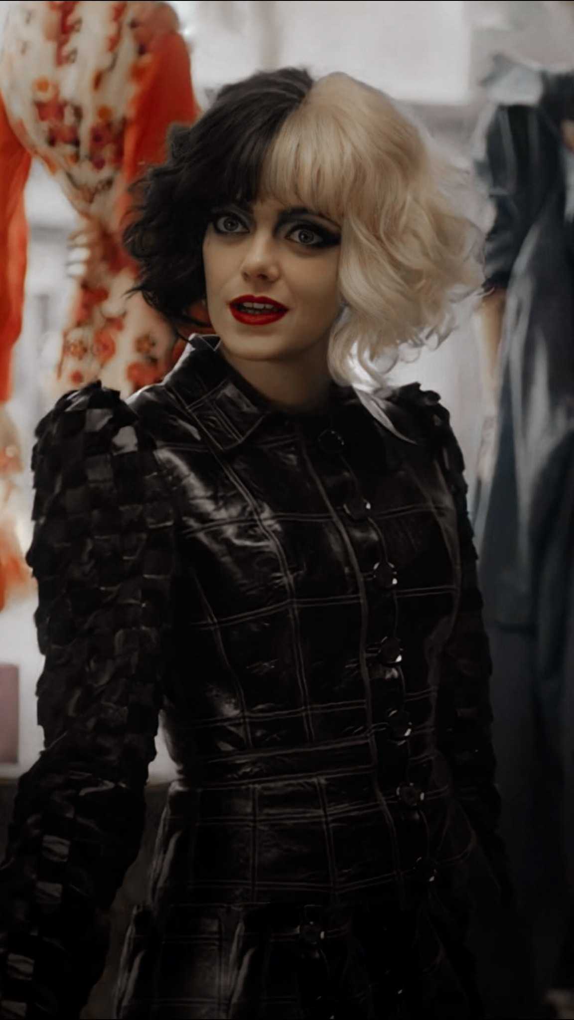 Emma Stone Cruella Wallpaper Free HD Wallpaper