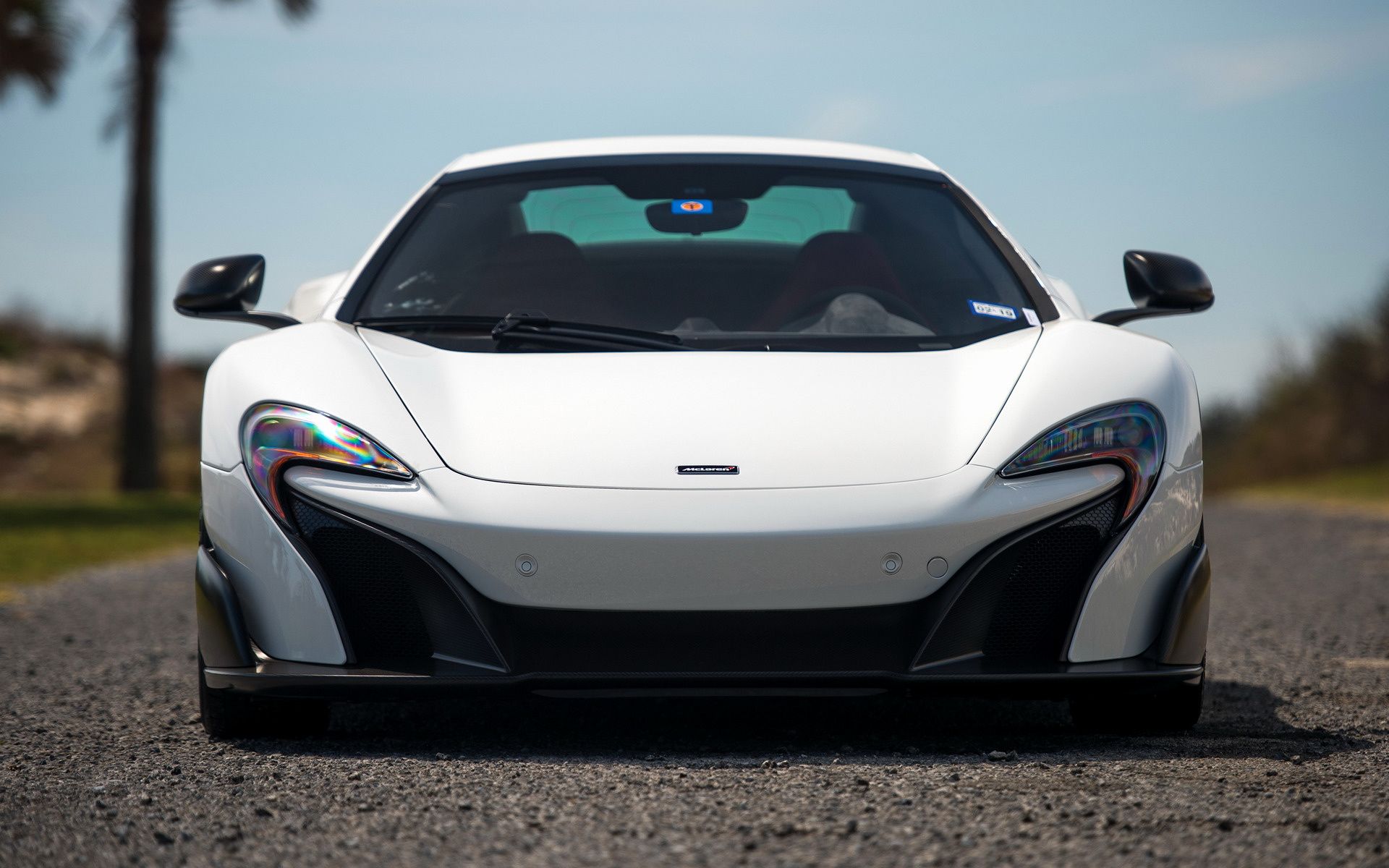 McLaren 675LT Spider (US) and HD Image