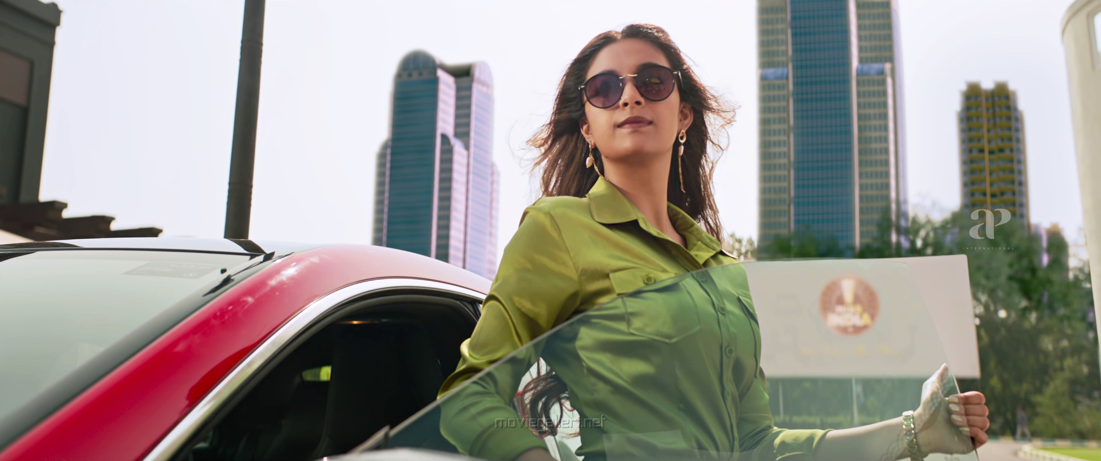 Keerthy Suresh Miss India Movie Image HD. New Movie Posters