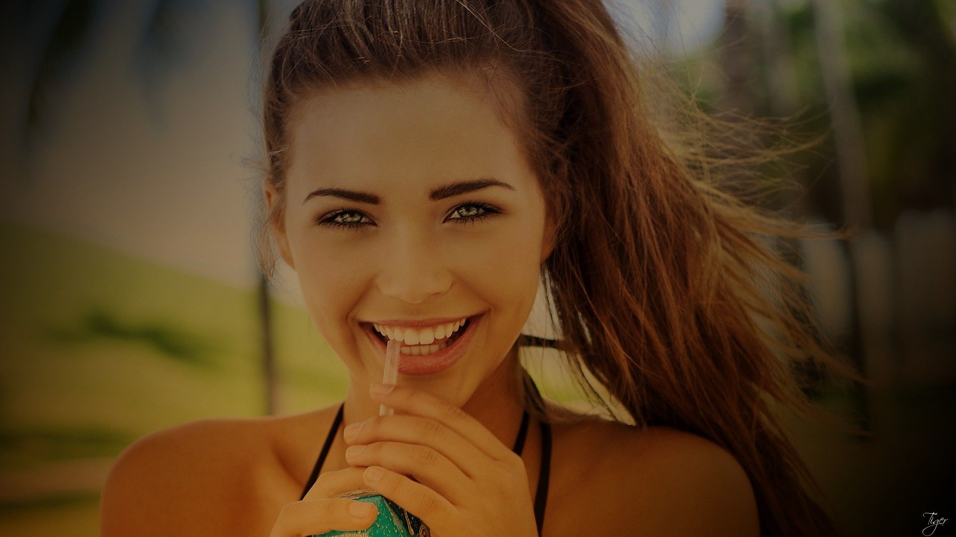 #Sandra Kubicka, #model, #women, #people, #brunette, #face, #smiling wallpaper. Mocah HD Wallpaper