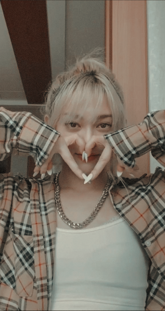 alexa gf material lockscreens!! please like or