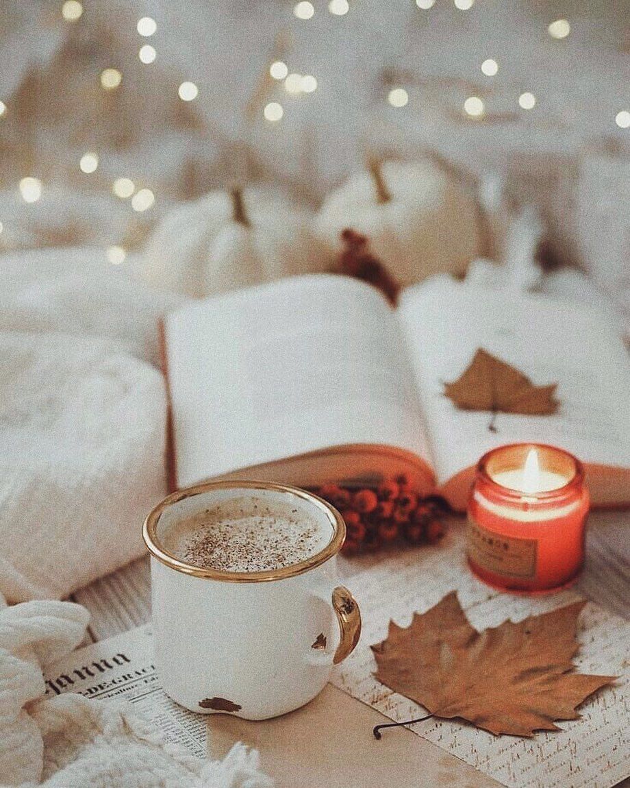 Cozy Autumn Aesthetic Wallpaper