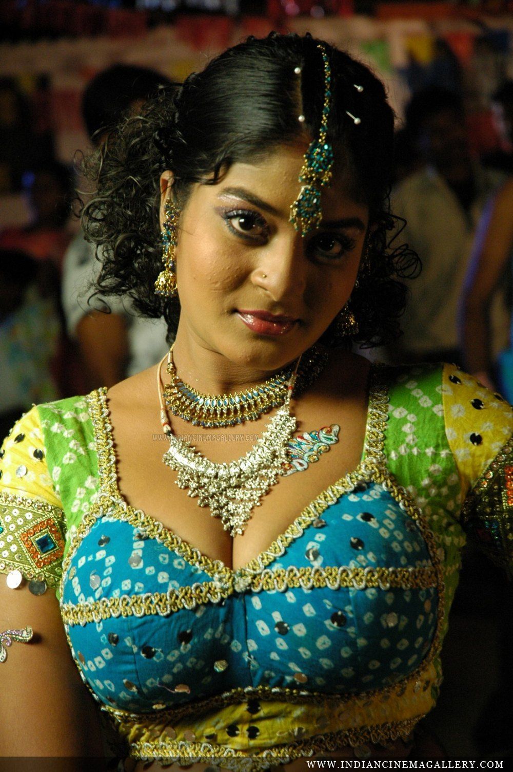 Tamil Serial Actress Navel Pics.