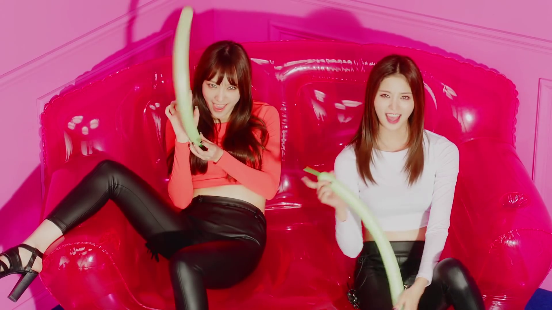 EXID “Up and Down” Review: Alternative to FIESTAR's One more (Which means it's great). SevPOOTS Online Gallery