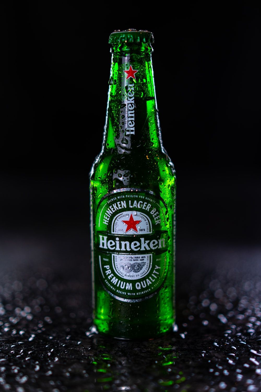 [HQ] Beer Bottle Picture. Download Free Image