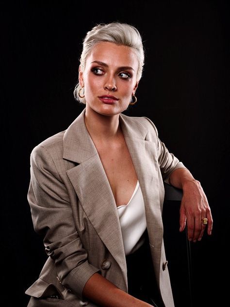 Wallis Day ;-) ideas. wallis, beauty model, short hair styles