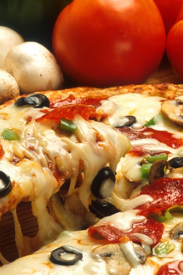 Delicious Food Olives Pizza iPhone 4 wallpaper