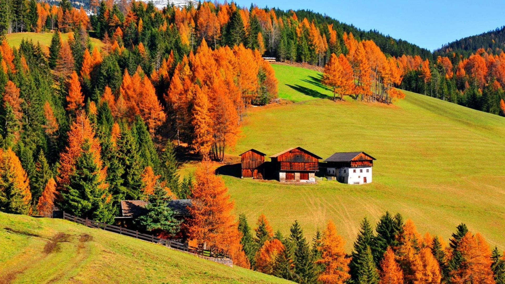 Mountain Houses in Autumn HD Wallpaper