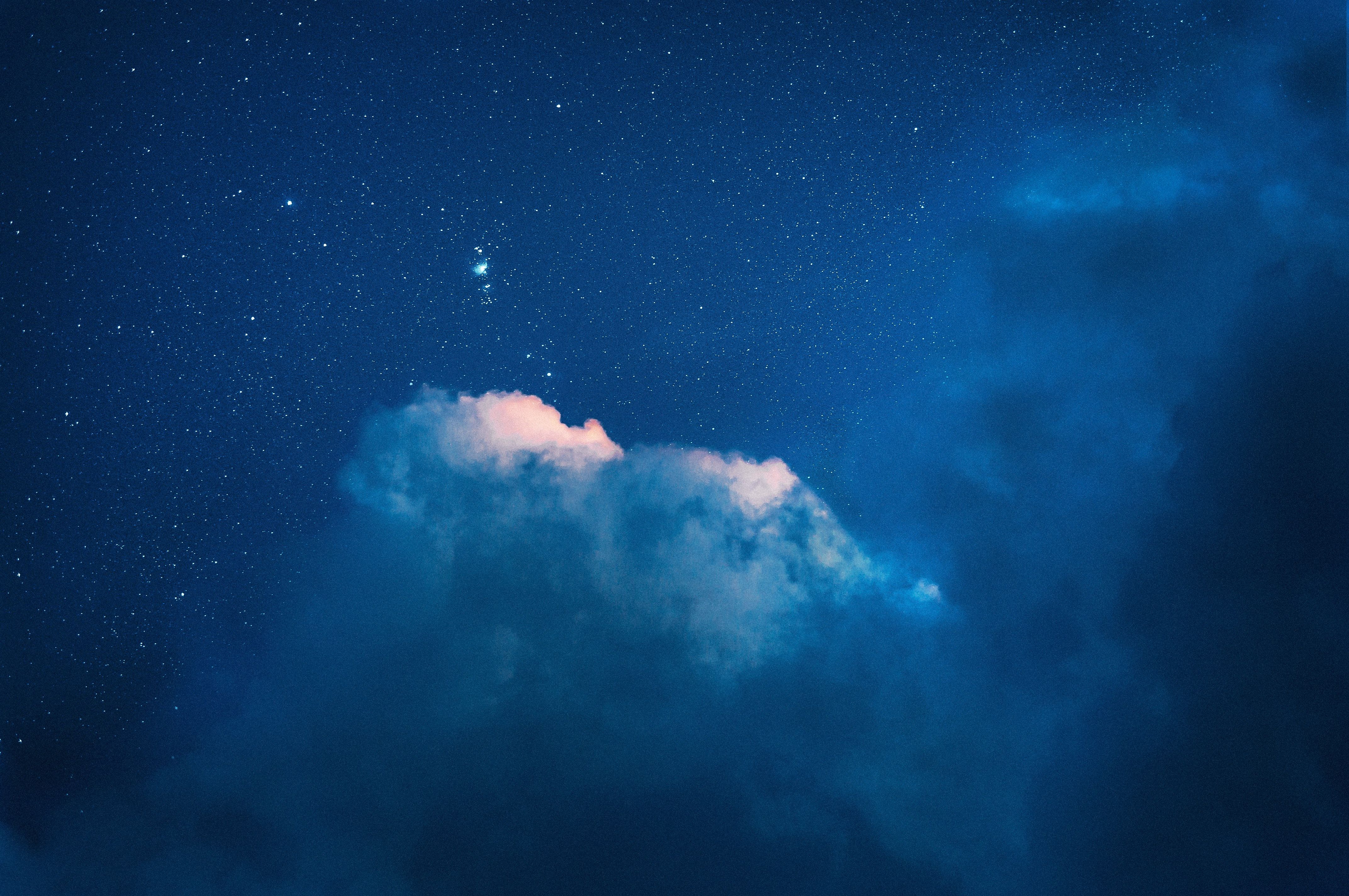 Starry sky Wallpaper 4K, Clouds, Blue Sky, Night
