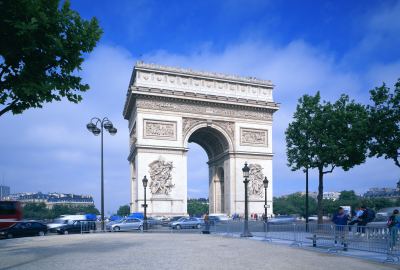 Paris. Arch. The Champs Elysees. Weni Every Day