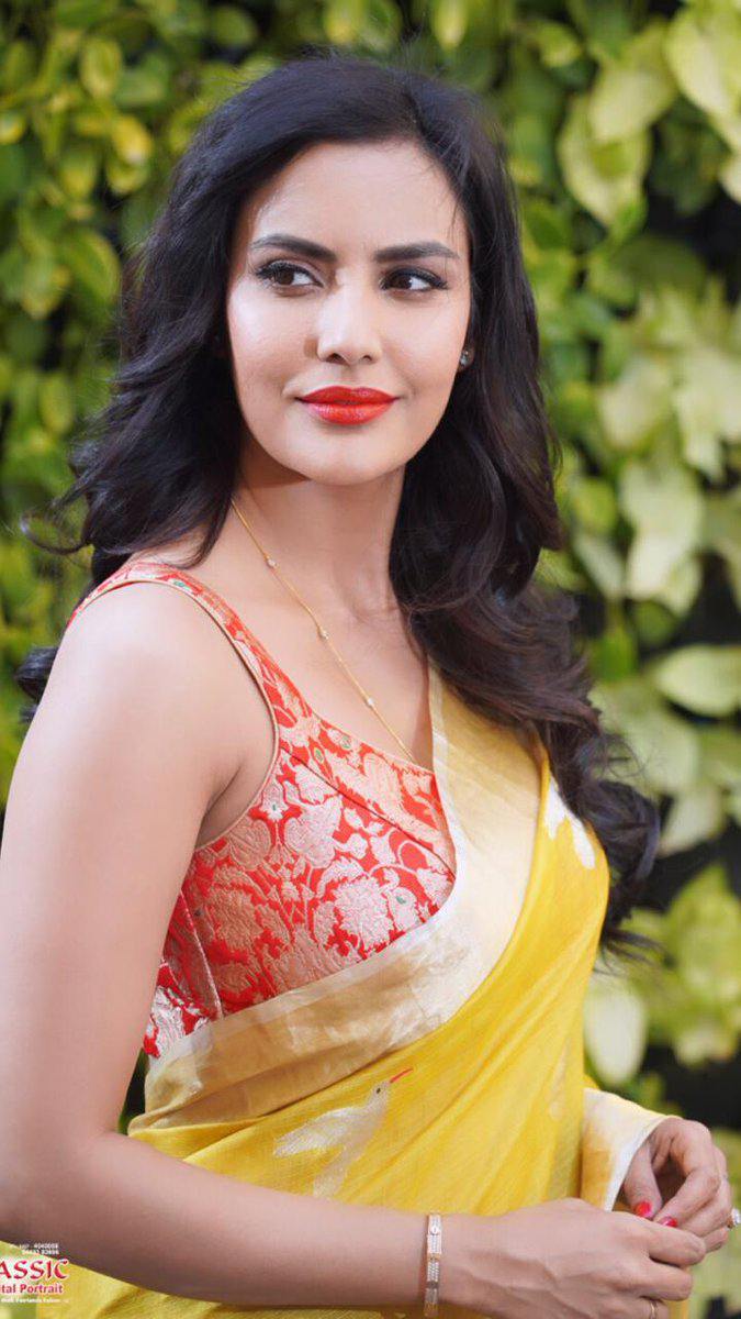 Priya Anand Actress Photo Stills Gallery