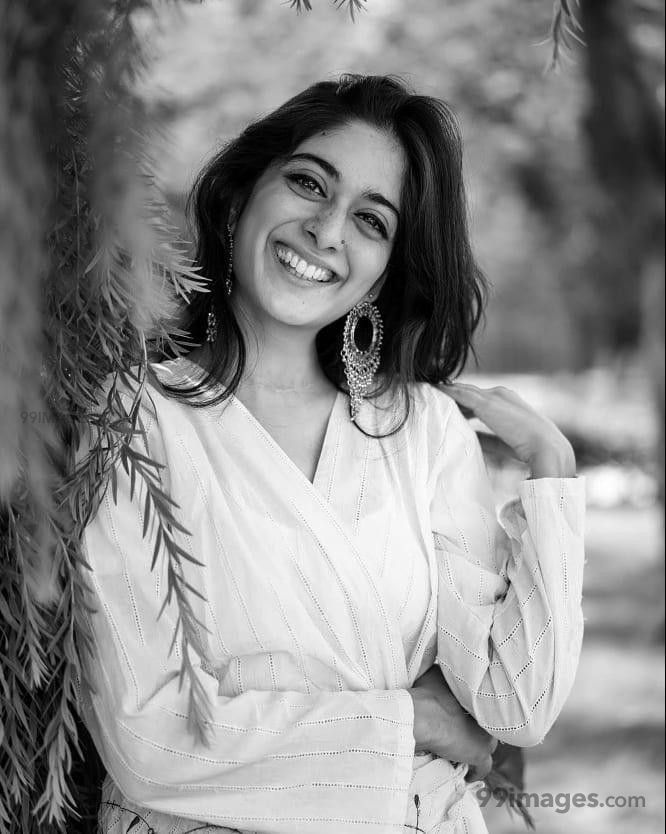 Tanya Maniktala HD Wallpaper (Desktop Background / Android / iPhone) (1080p, 4k) (666x834)