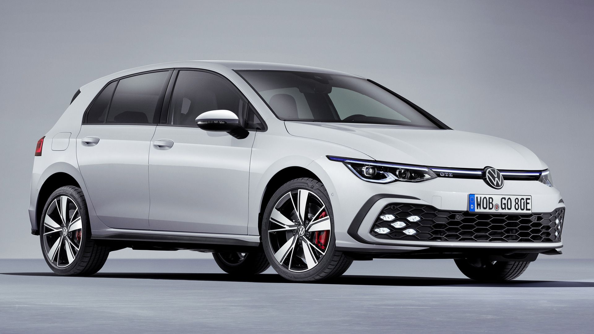 Volkswagen Golf GTE and HD Image