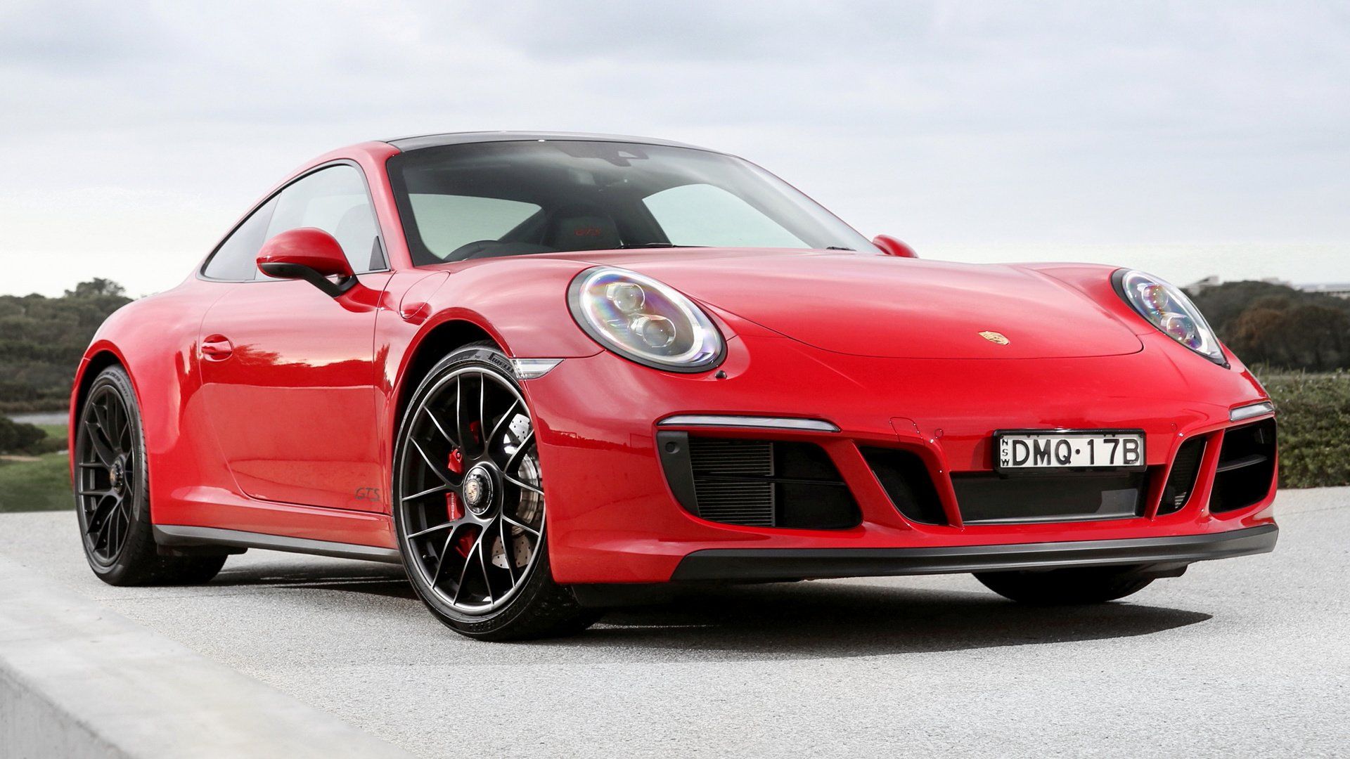 Porsche 911 Carrera GTS HD Wallpaper