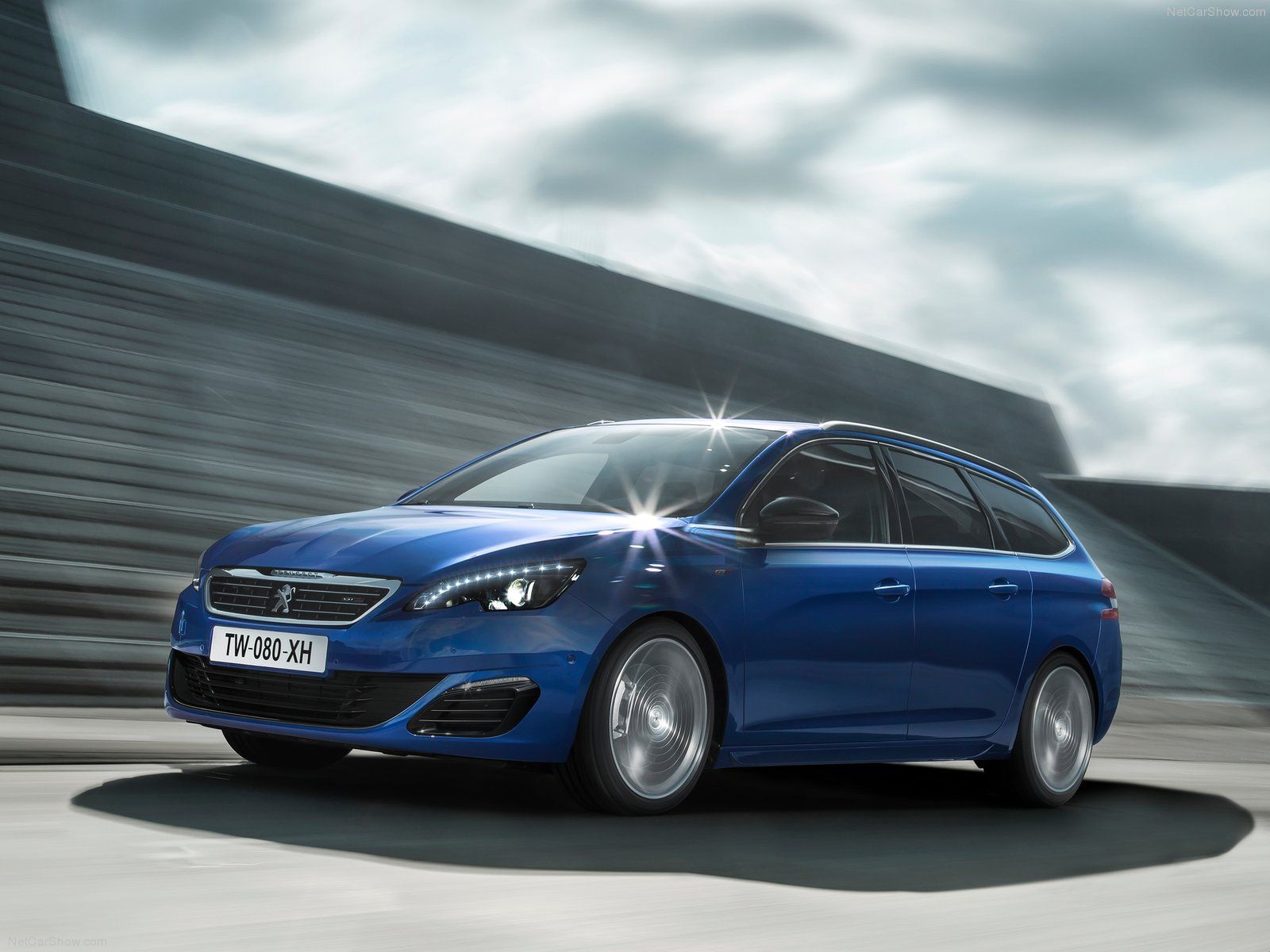 Peugeot 308 SW GT picture. Peugeot photo gallery