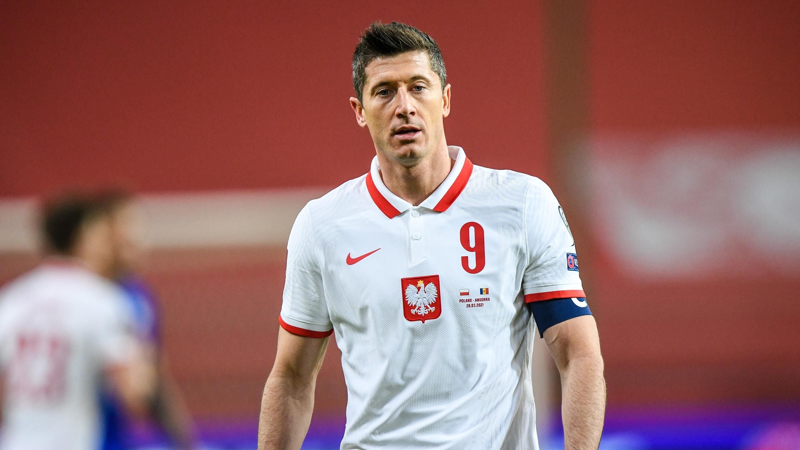 Injury rules Robert Lewandowski out of Poland's World Cup qualifier with England at Wembley