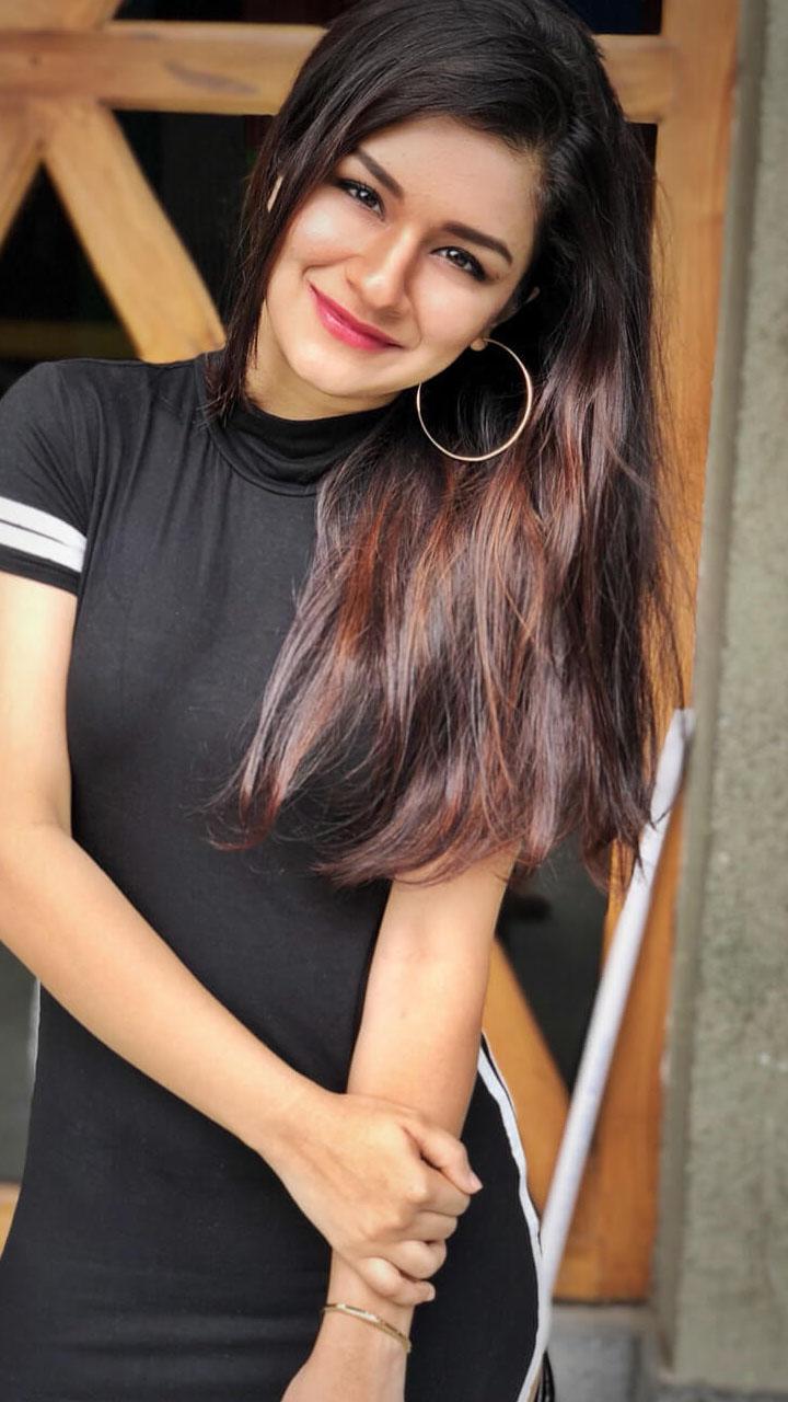 Avneet Kaur Wallpaper