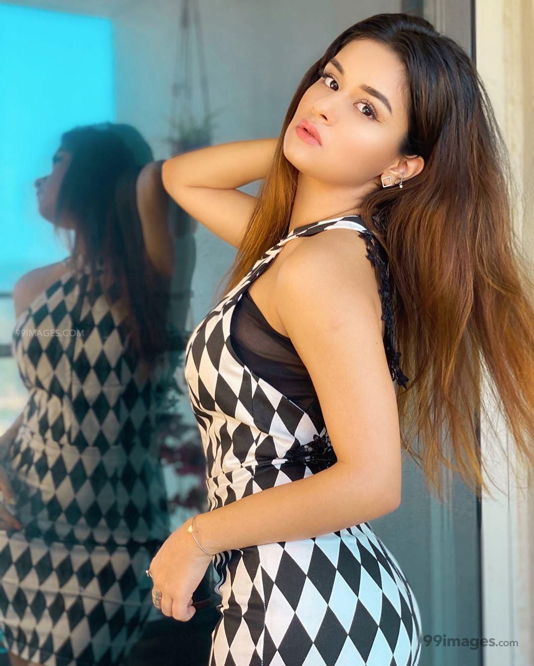 Avneet Kaur HD Wallpaper (Desktop Background / Android / iPhone) (1080p, 4k) (1080x1347)