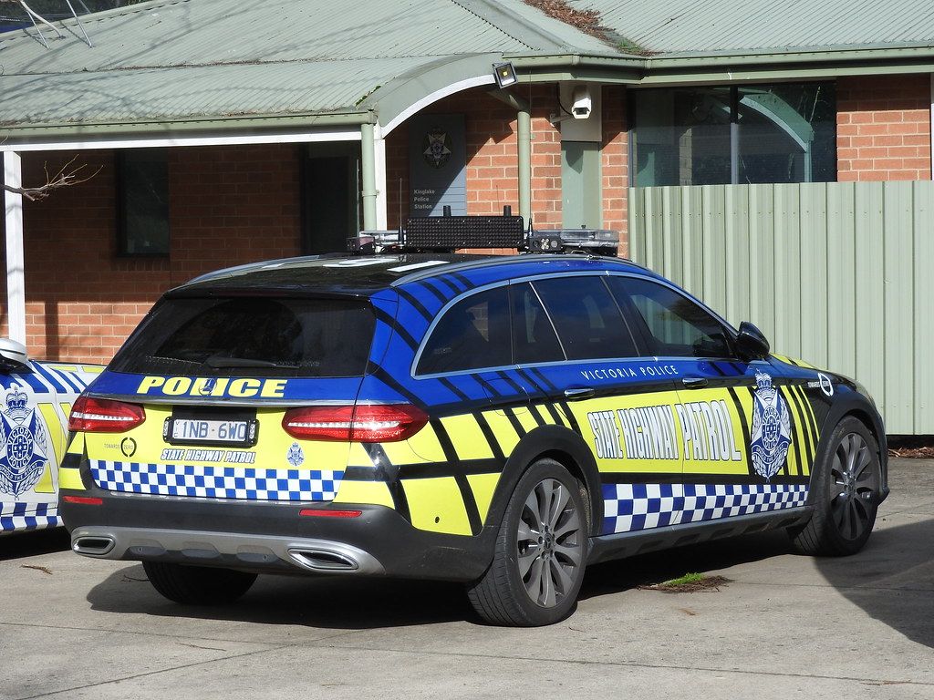 Victoria Police State Highway Patrol Mercedes Benz E400D U