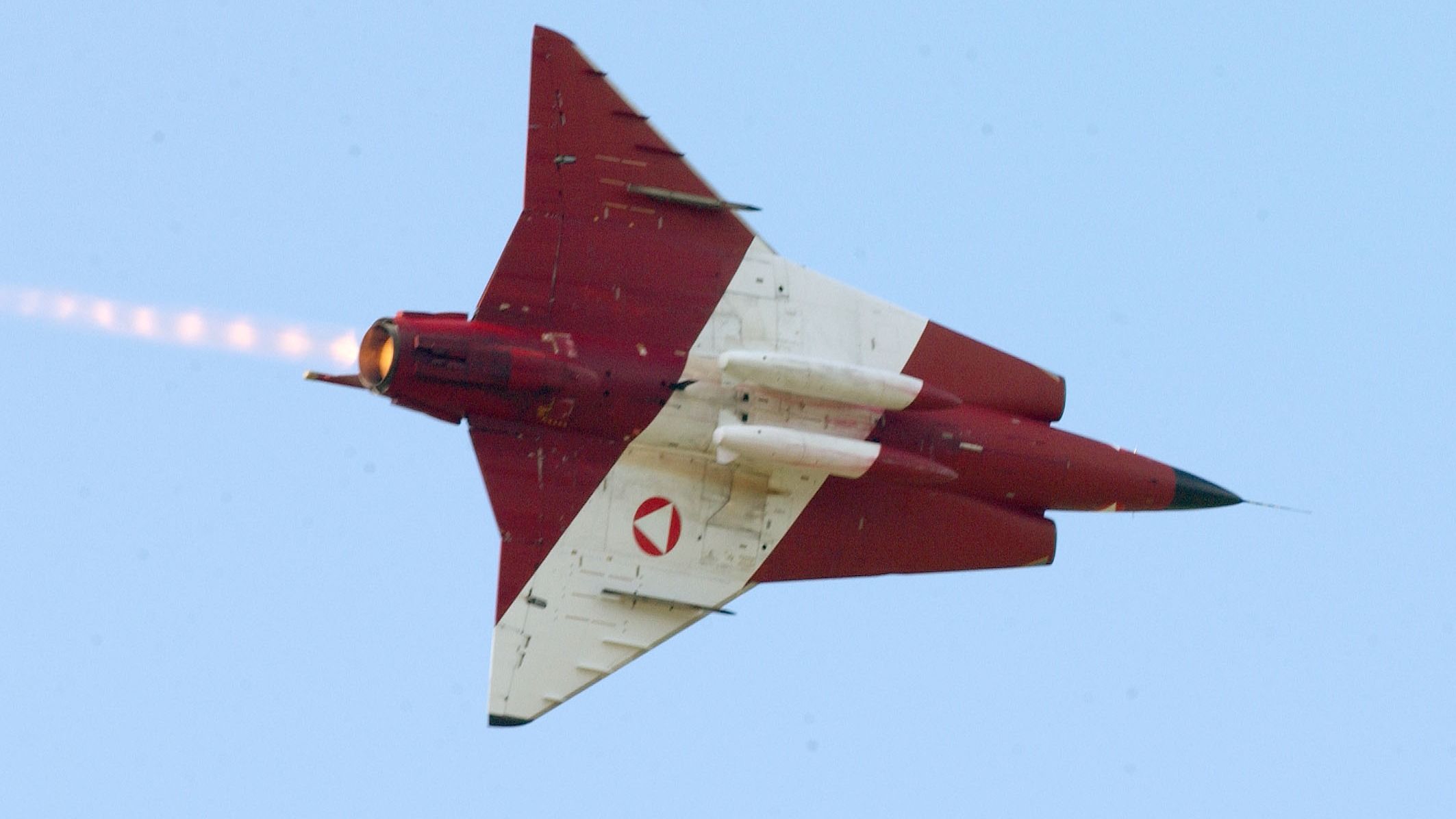 Live HD Desktop Wallpaper for Widescreen, High Definition, Mobile. Saab 35 draken, Jet aircraft, Air fighter