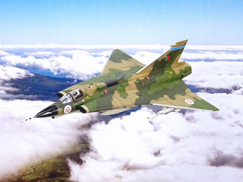 1:72 Saab 35 FP “Dragão (Draken)”; aircraft 5725 of