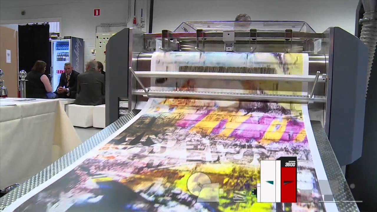 Digital printing of Wallpaper rolls with Xeikon