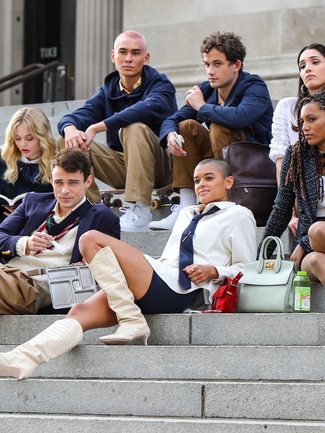 The Gossip Girl Reboot Is Going to Be Queer AF. Meet the New Cast and Characters. them