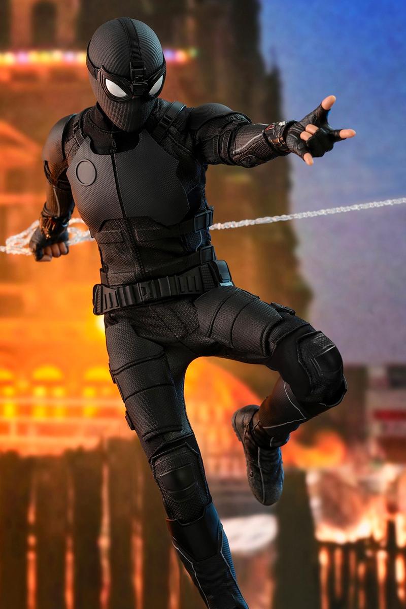 Hot Toys Spider Man Stealth Suit Release