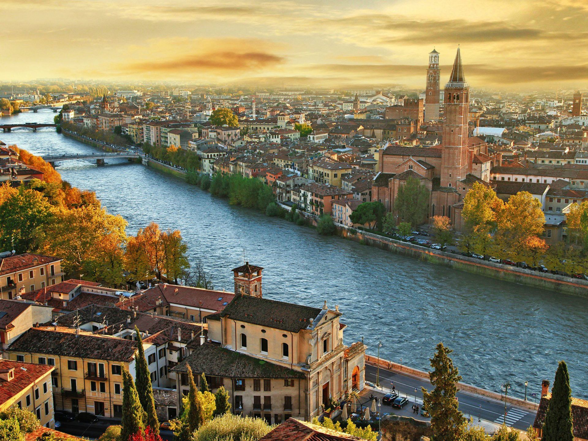 Verona And Adige River From The Bird's Eye View Beautiful City Landscape Of Italy Wallpaper HD 5200x3250, Wallpaper13.com