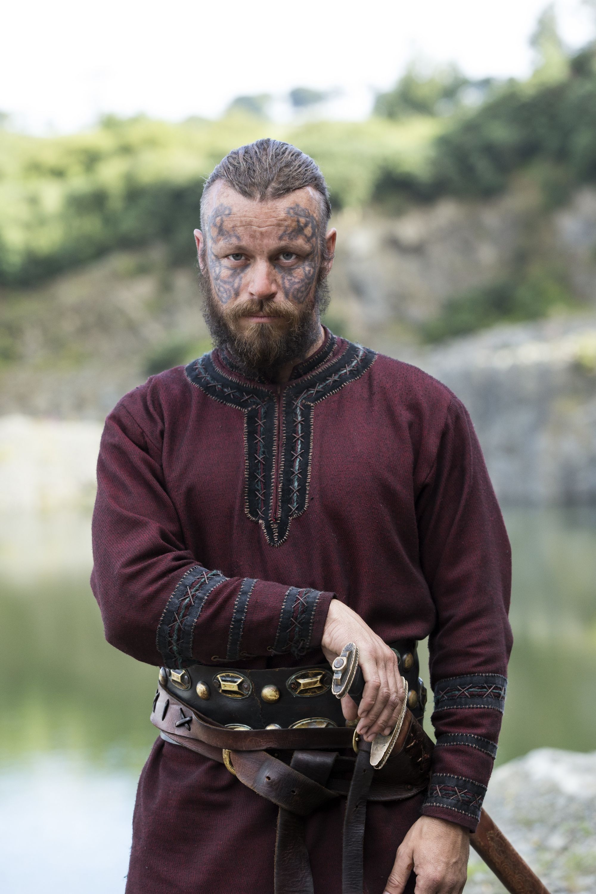 King Harald Finehair is a Scandinavian warrior and potential threat to Ragnar. Viking costume, Vikings tv show, Viking clothing
