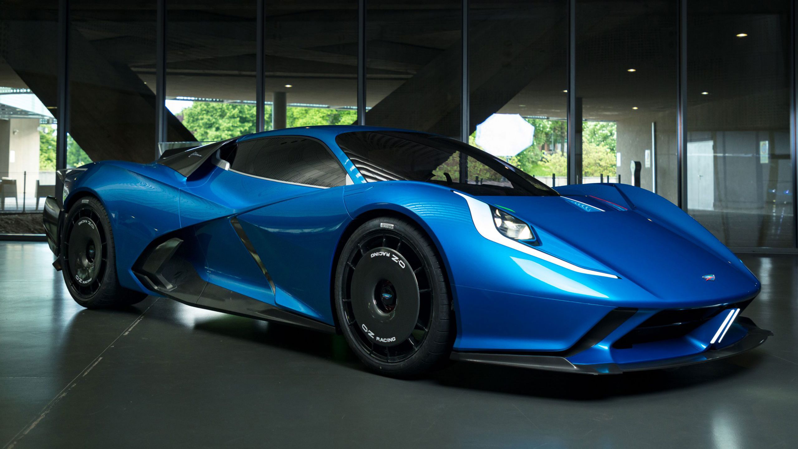 Solid State Estrema Fulminea Hypercar Claims 0 320km H In Under 10 Seconds