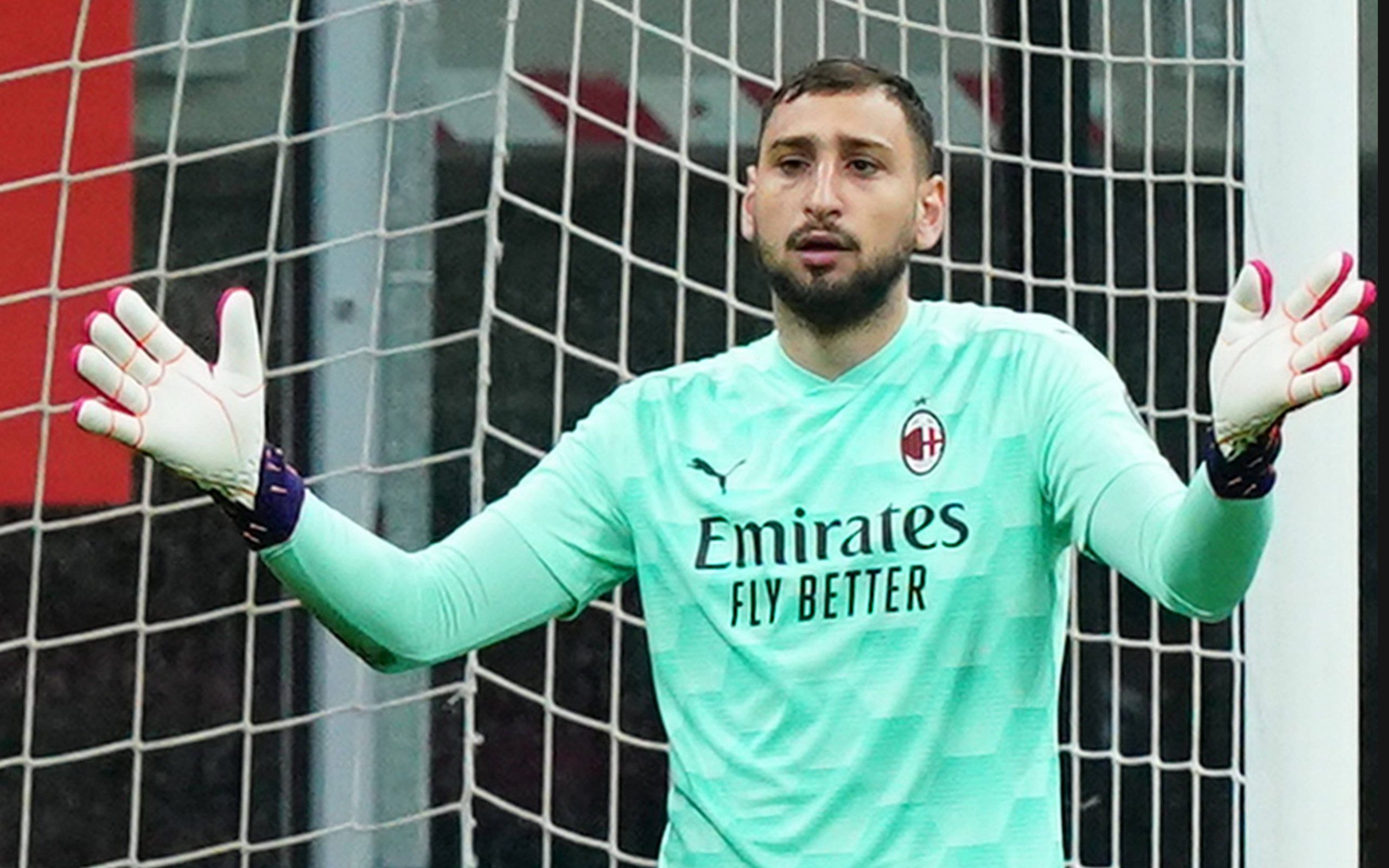 Tottenham receive Gianluigi Donnarumma boost as AC Milan give up