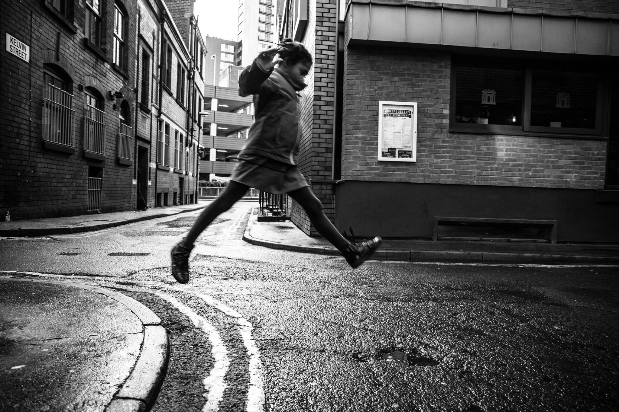 Wallpaper, street, city, B, blackandwhite, bw, girl, monochrome, manchester, jumping, ally, child, streetphotography, scene, monotone 2048x1365