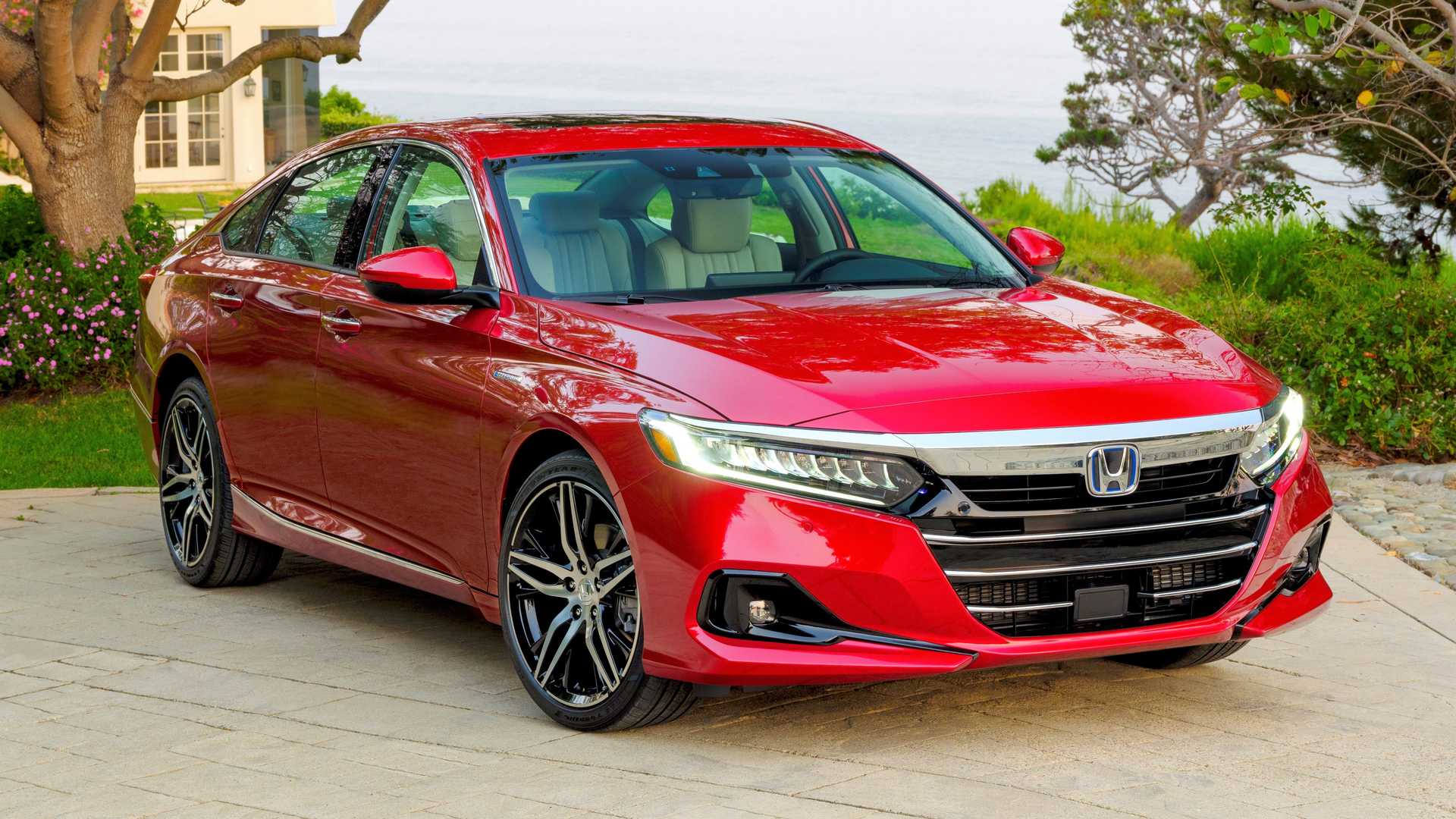 Honda Accord Debuts With Restyled Face And Lots Of New Tech
