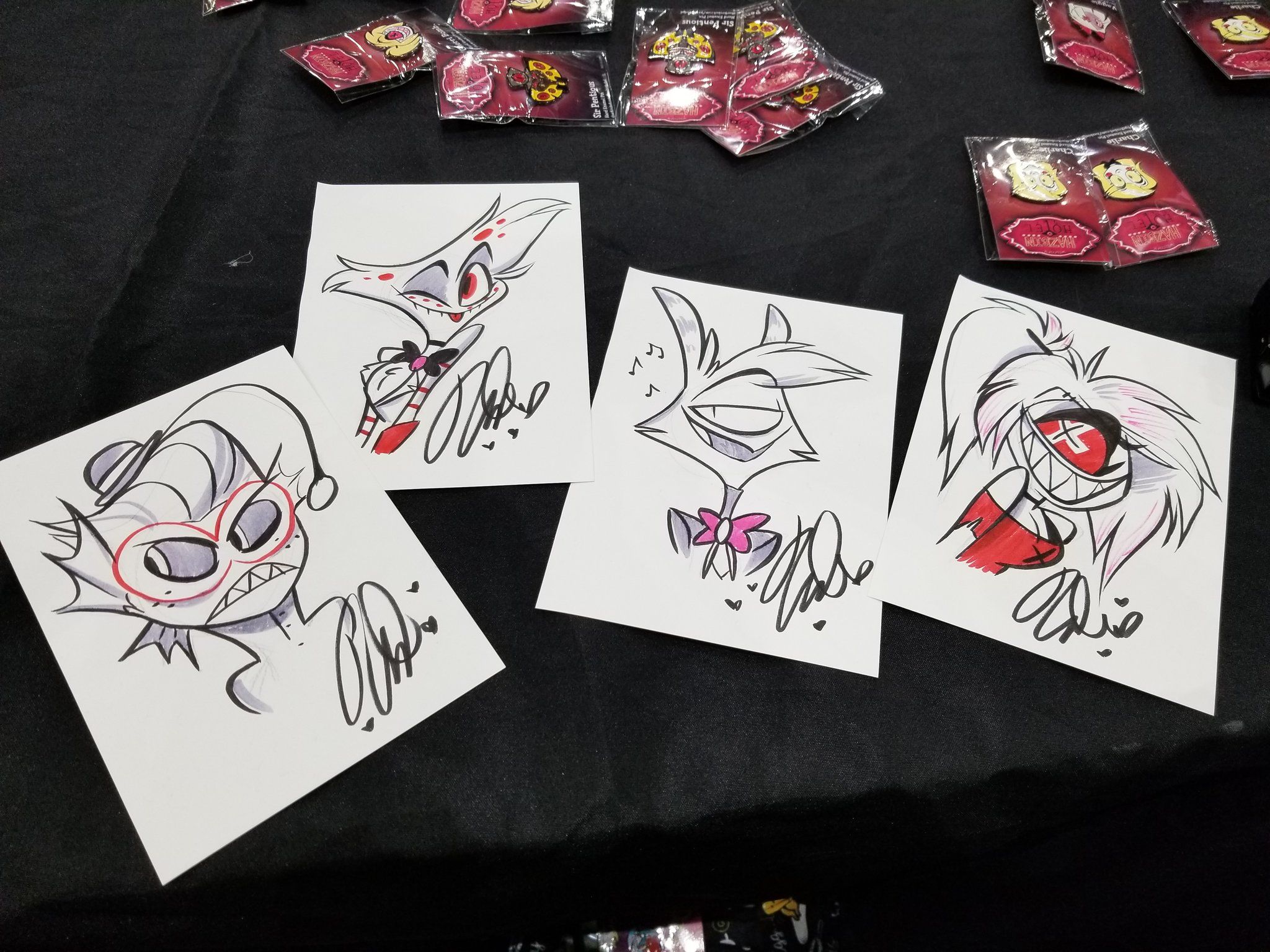 Vivienne Medrano little sketch requests at AX has reminded me how much I miss drawing on paper. I wanna force myself to do more traditional art again