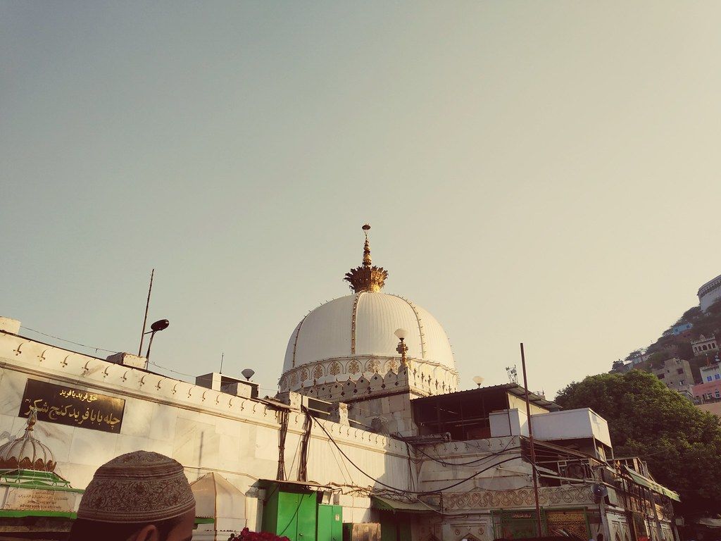 Khwaja Gareeb Nawaz Ajmer Sharif Dargah Pic by: Ankit Shil