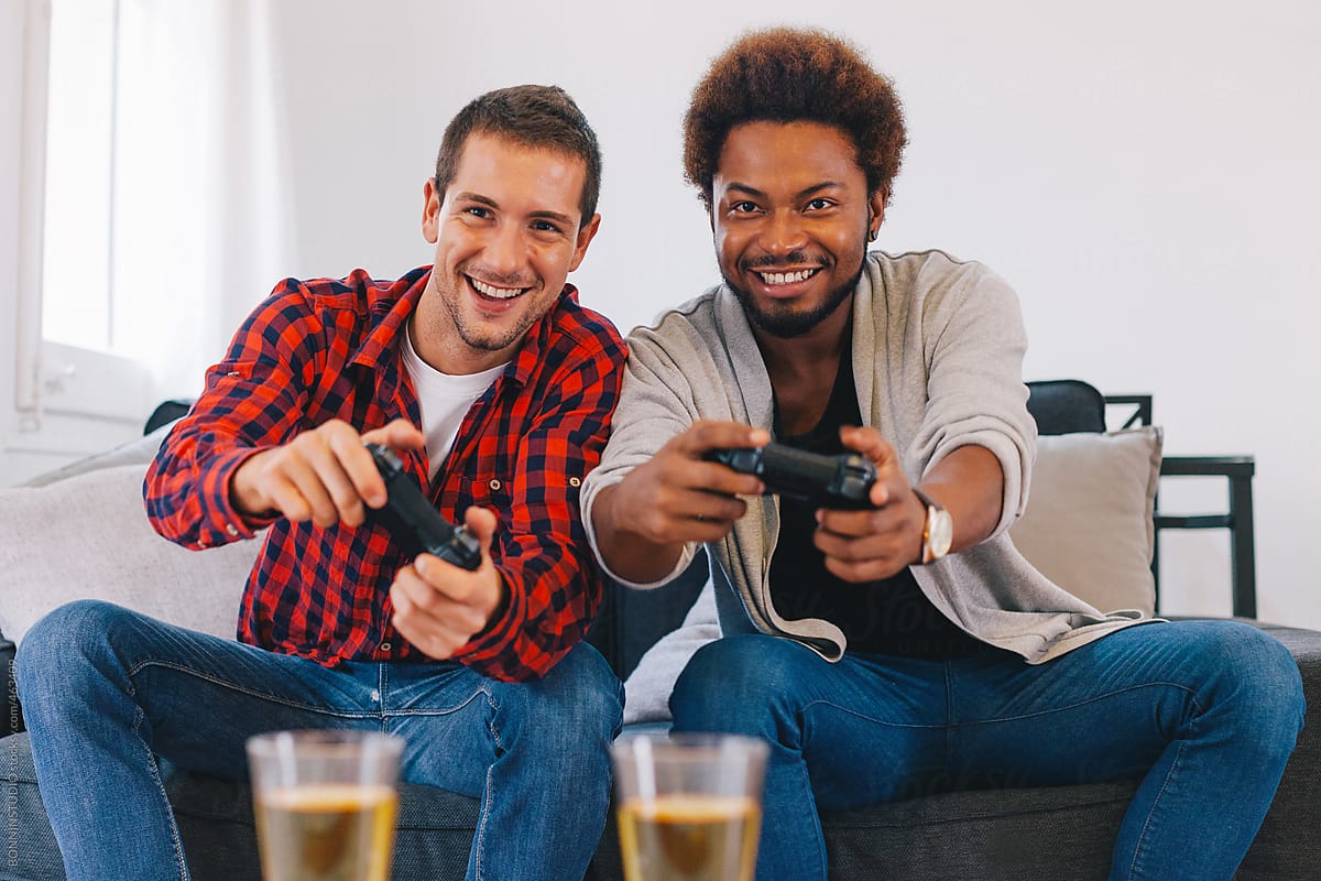 Friends Playing Video Games Wallpapers Wallpaper Cave