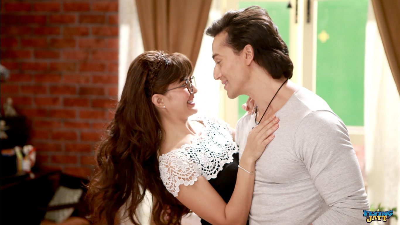 Jacqueline Fernandez And Tiger Shroff In A Flying Jatt Wallpaper
